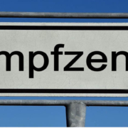 Hinweisschild Impfzentrum